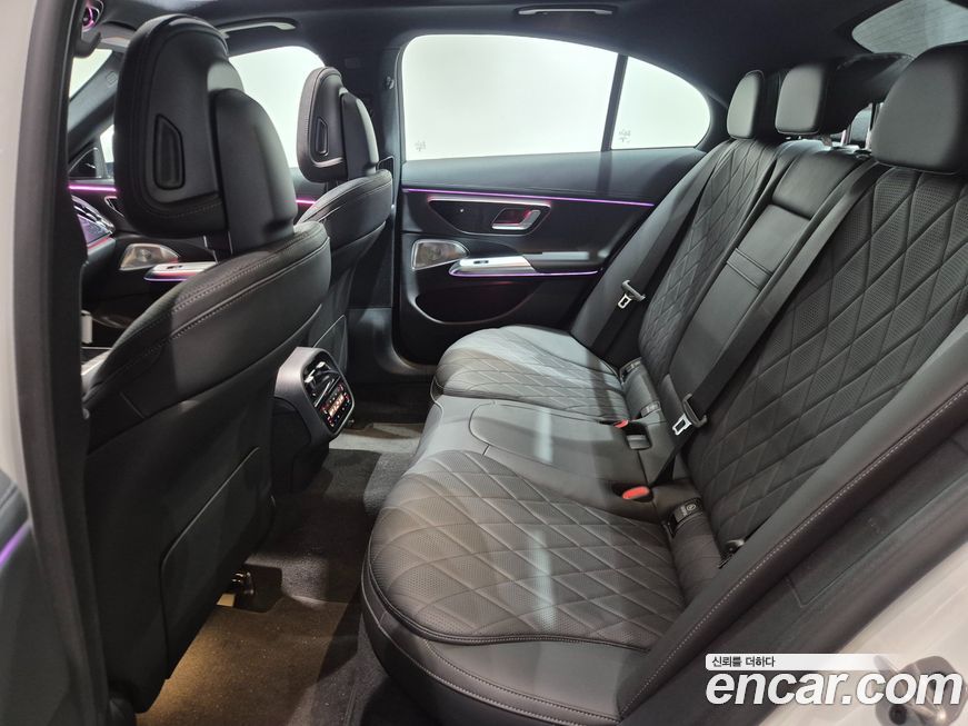 Mercedes-Benz E-Class 2025