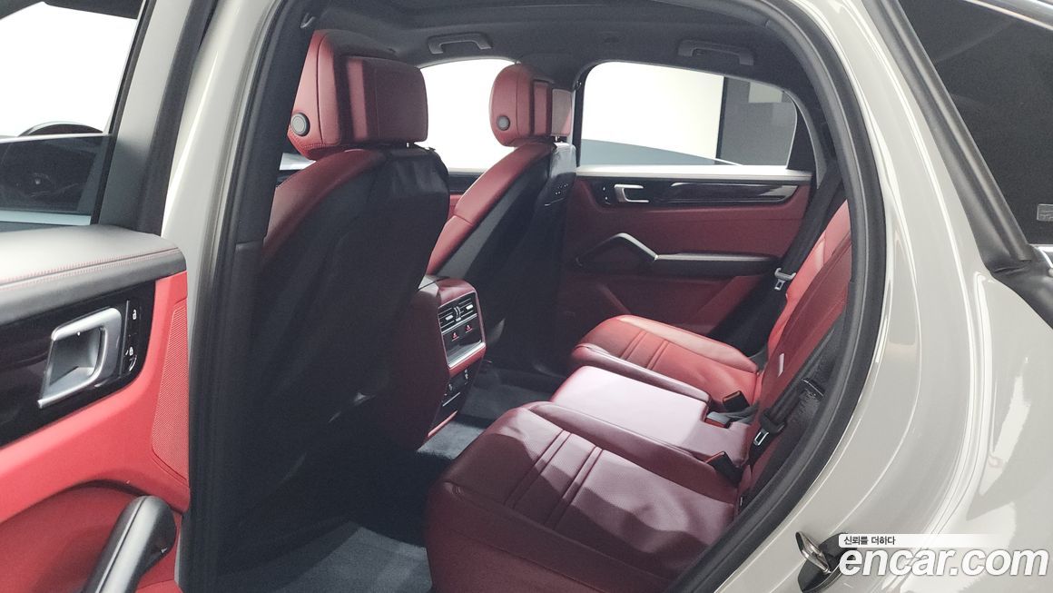 Porsche Cayenne 2020