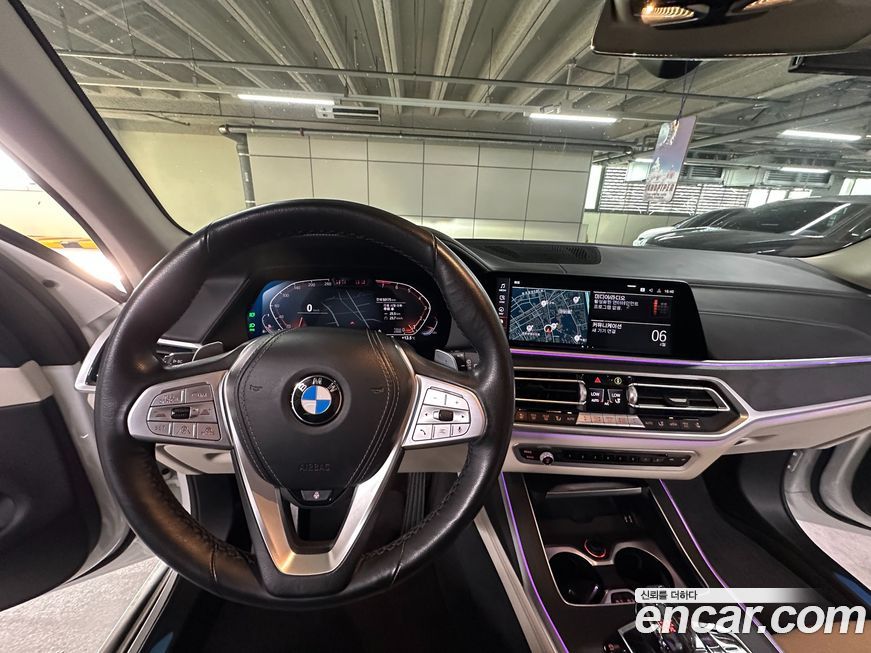 BMW X7 2021
