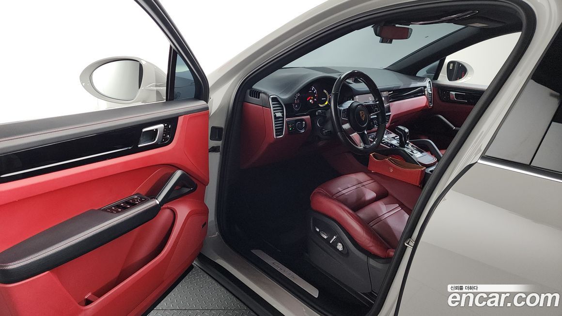 Porsche Cayenne 2020