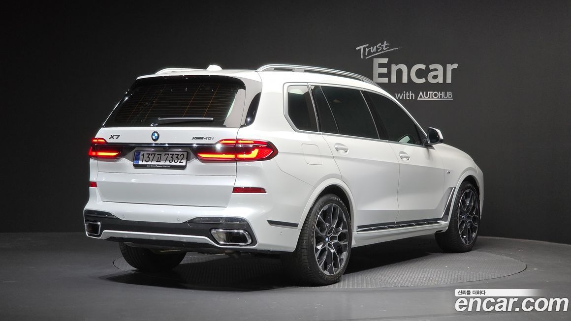 BMW X7 2025