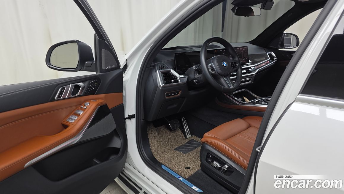 BMW X7 2025