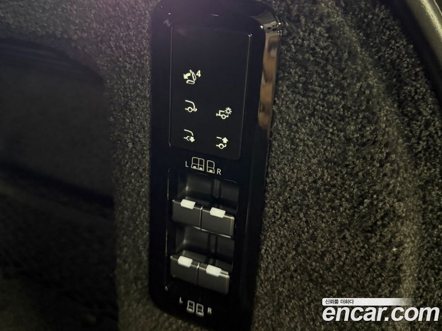 Land Rover Range Rover 2025