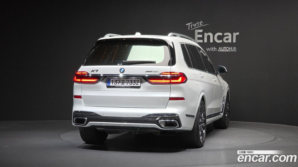BMW X7 2025