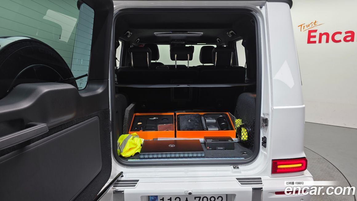 Mercedes-Benz G-Class 2026