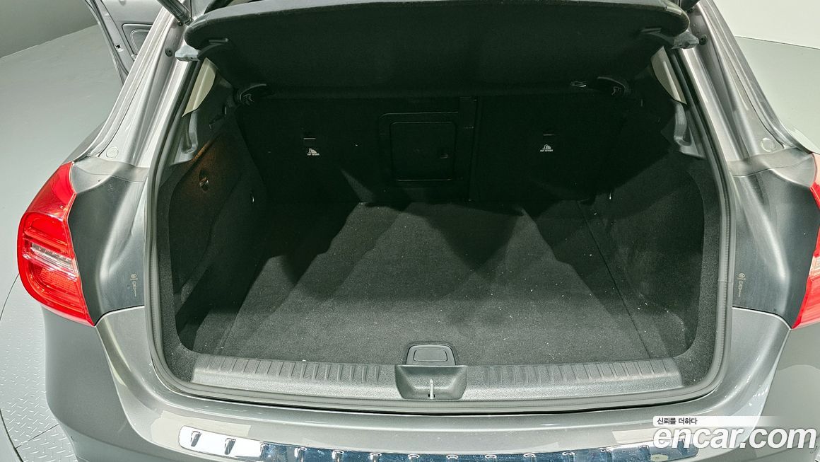 Mercedes-Benz GLA-Class 2017