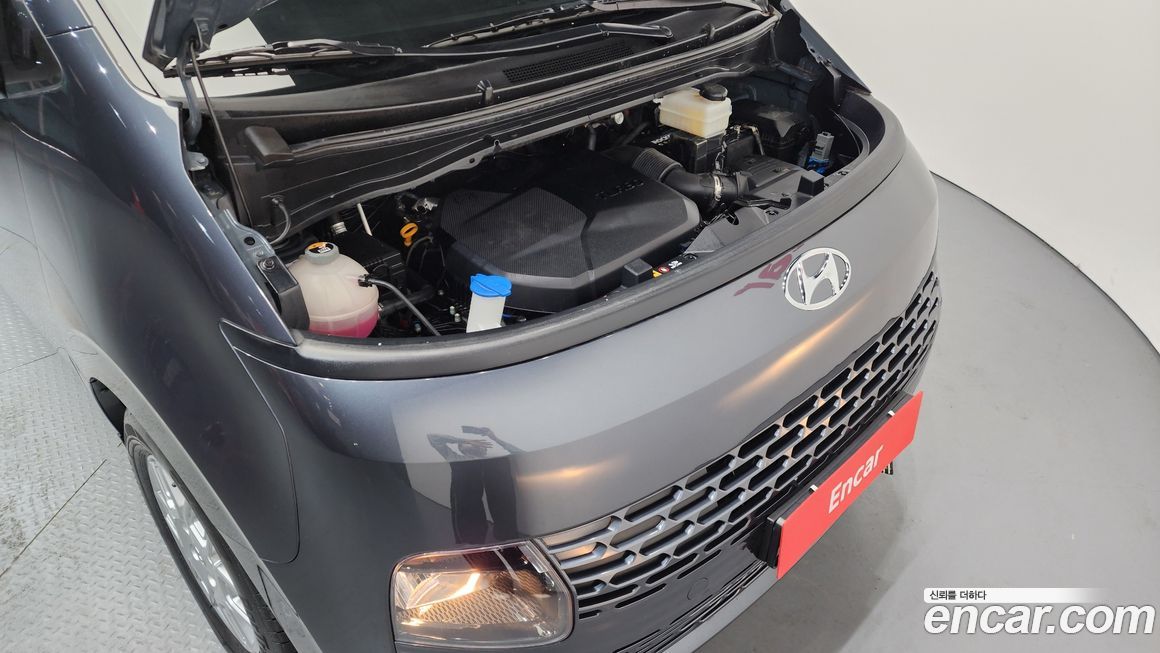 Hyundai Staria 2022