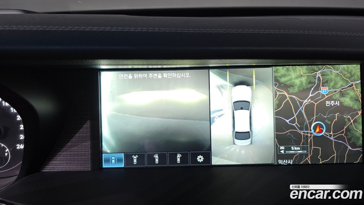 Genesis EQ900 2016