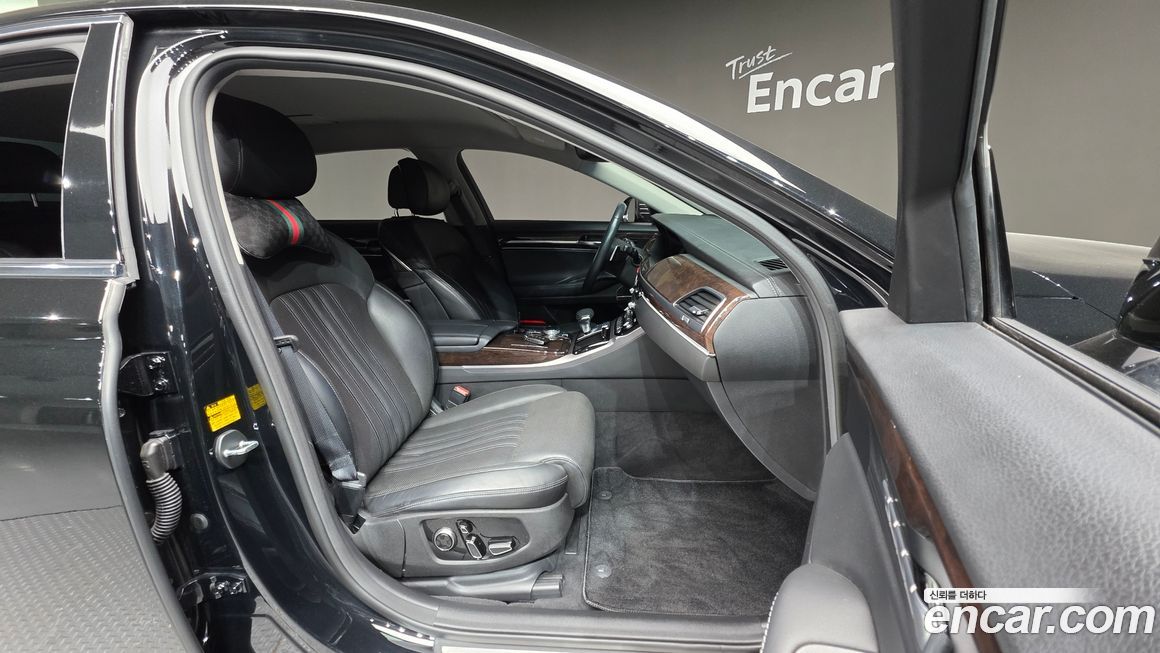 Genesis EQ900 2016