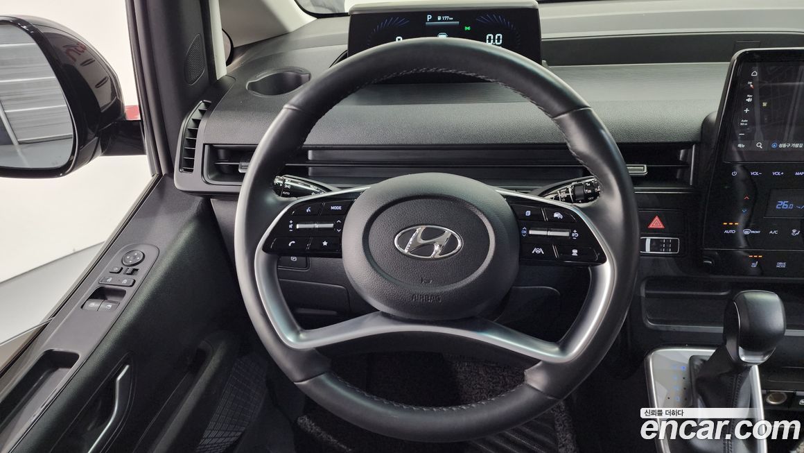 Hyundai Staria 2022