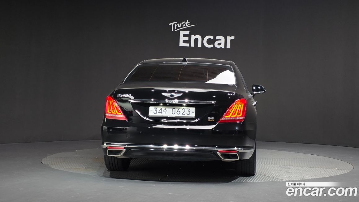 Genesis EQ900 2016