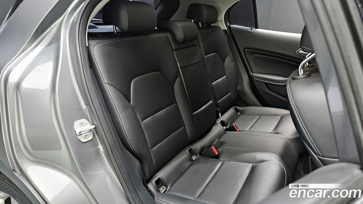 Mercedes-Benz GLA-Class 2017