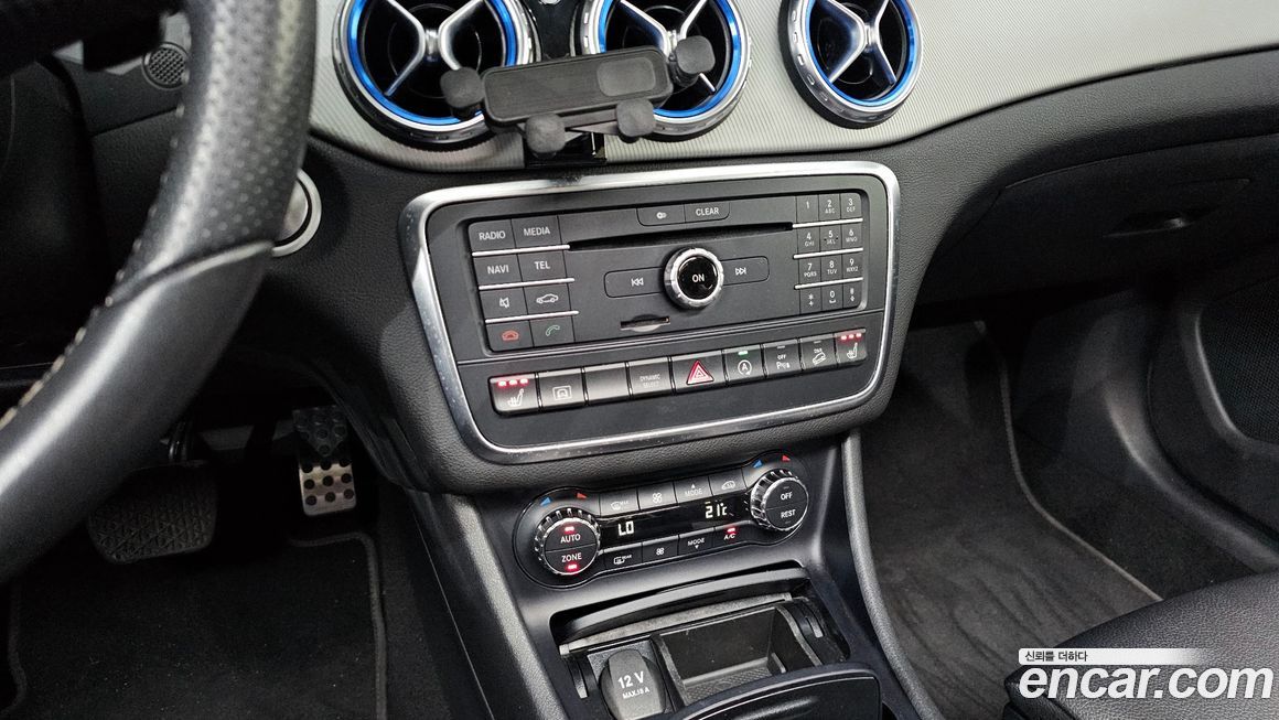 Mercedes-Benz GLA-Class 2017