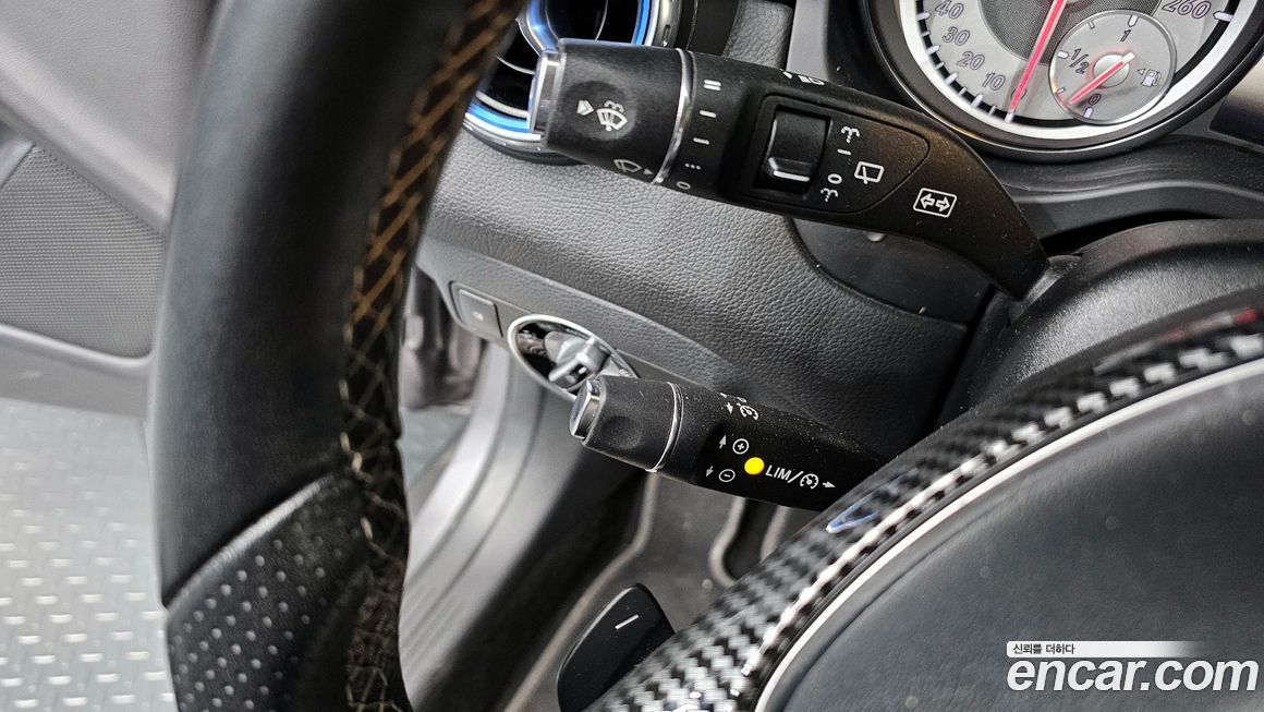 Mercedes-Benz GLA-Class 2017