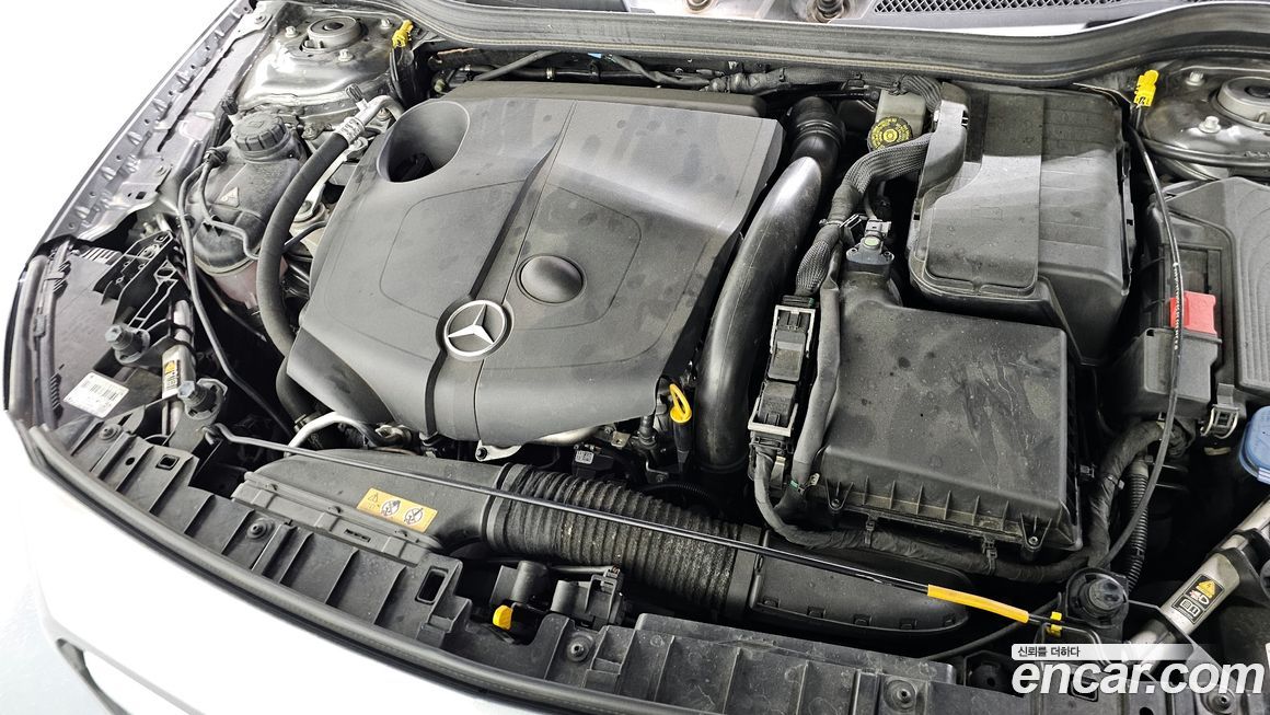 Mercedes-Benz GLA-Class 2017