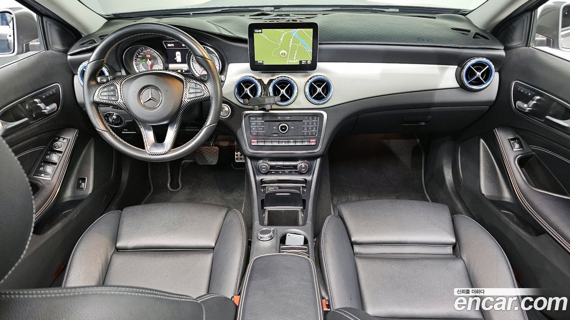 Mercedes-Benz GLA-Class 2017