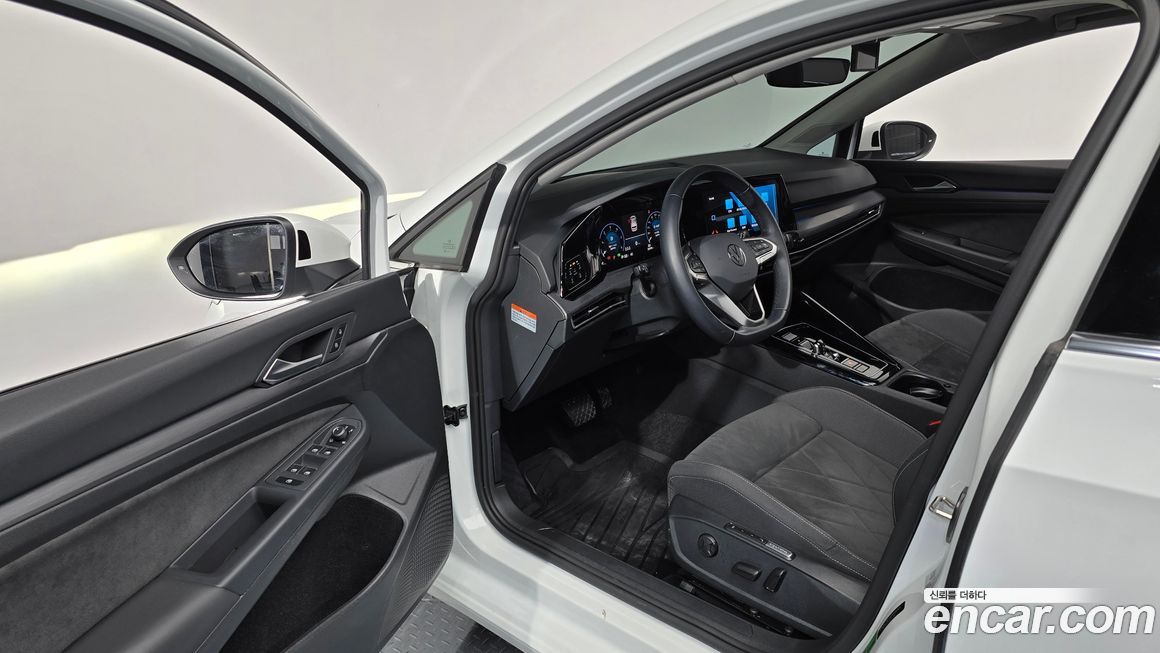 Volkswagen Golf 2024