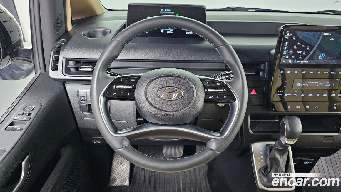 Hyundai Staria 2023