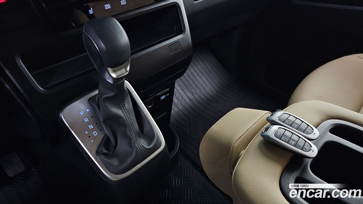 Hyundai Staria 2023