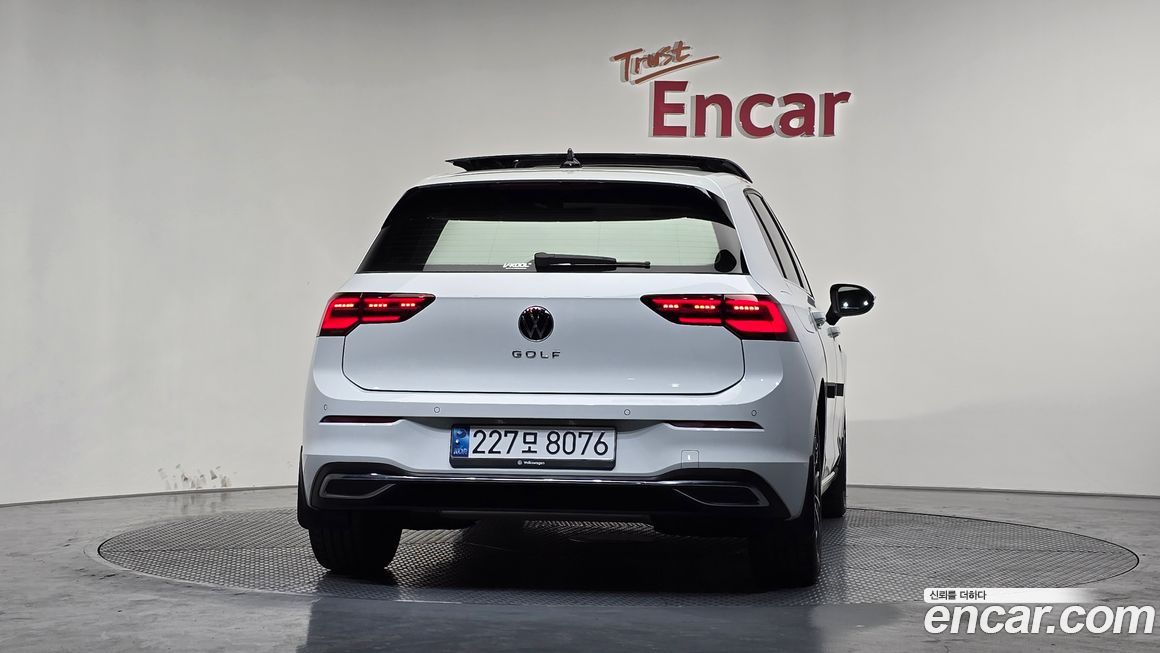 Volkswagen Golf 2024