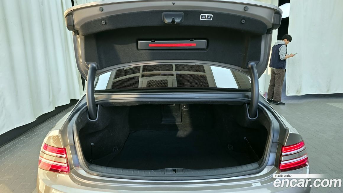 Genesis G80 2021