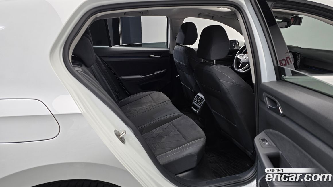 Volkswagen Golf 2024