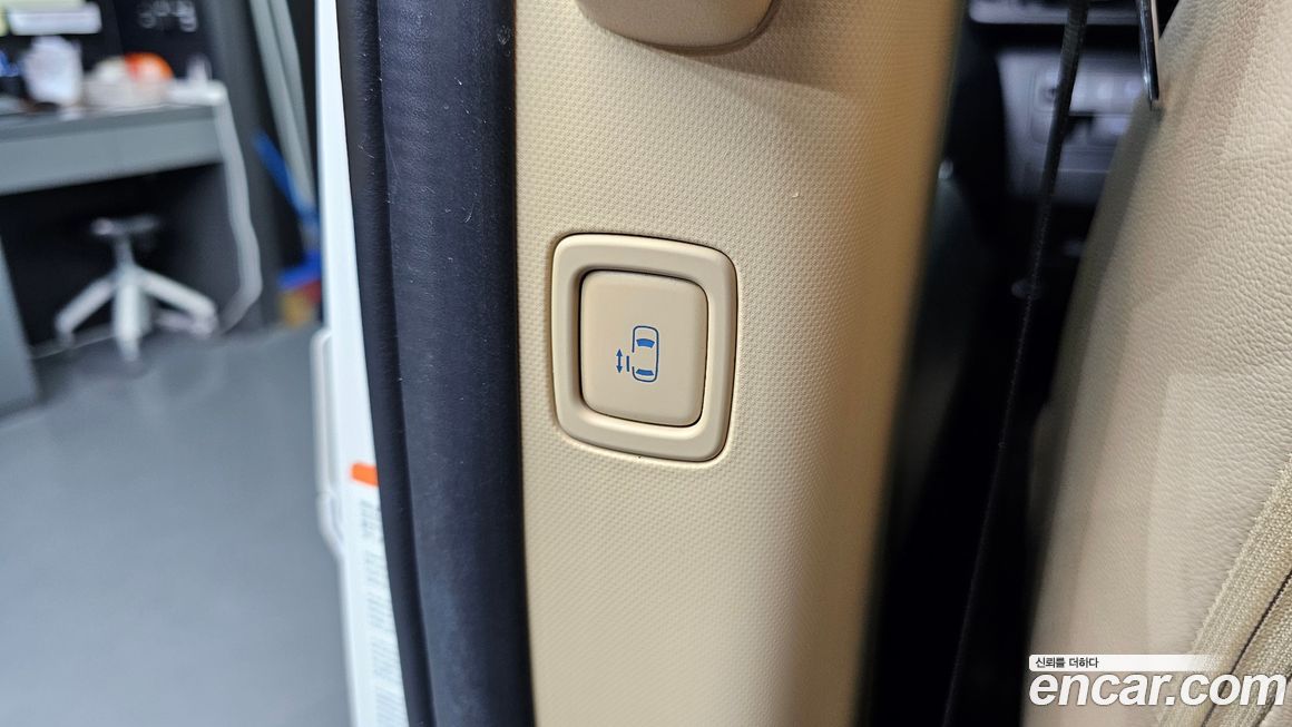Hyundai Staria 2023