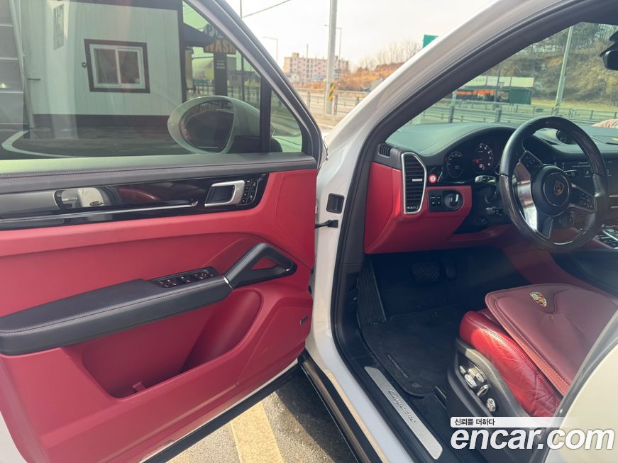 Porsche Cayenne 2020