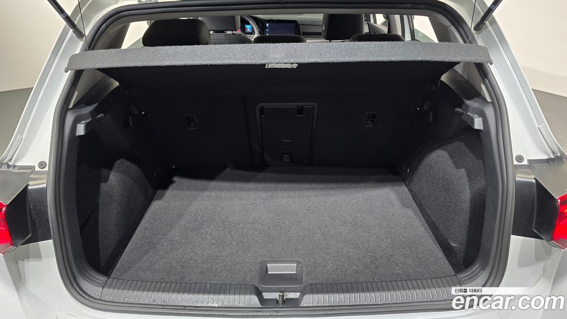 Volkswagen Golf 2024