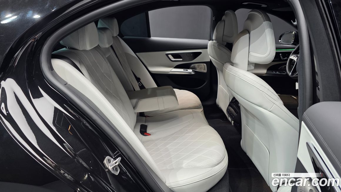 Mercedes-Benz E-Class 2025