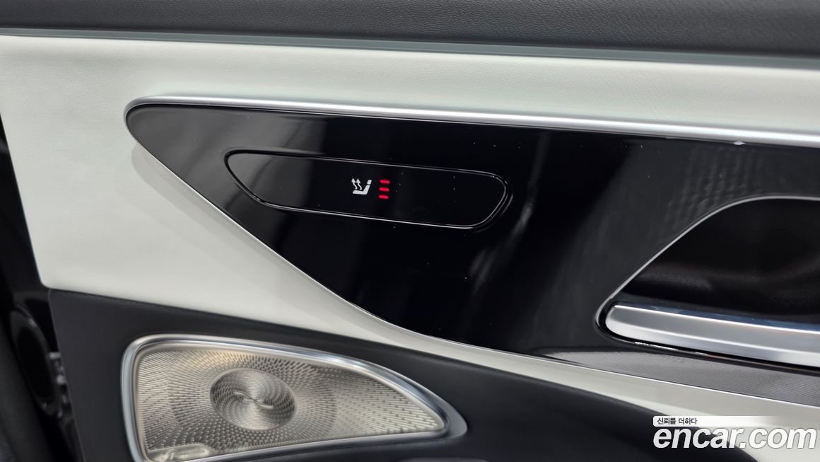 Mercedes-Benz E-Class 2025