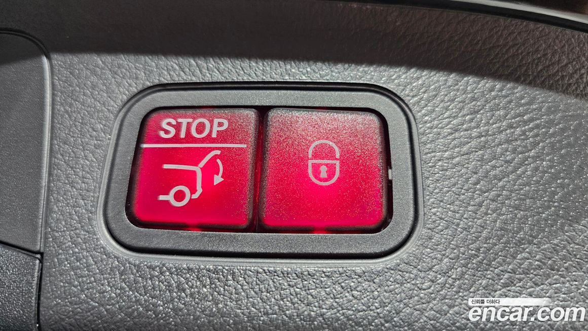 Mercedes-Benz GLA-Class 2021