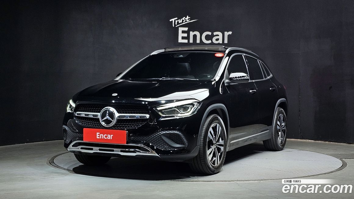 Mercedes-Benz GLA-Class 2021