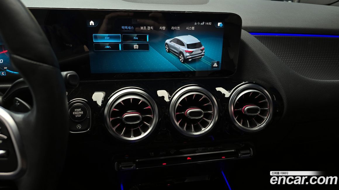 Mercedes-Benz GLA-Class 2021