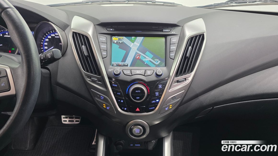 Hyundai Veloster 2012