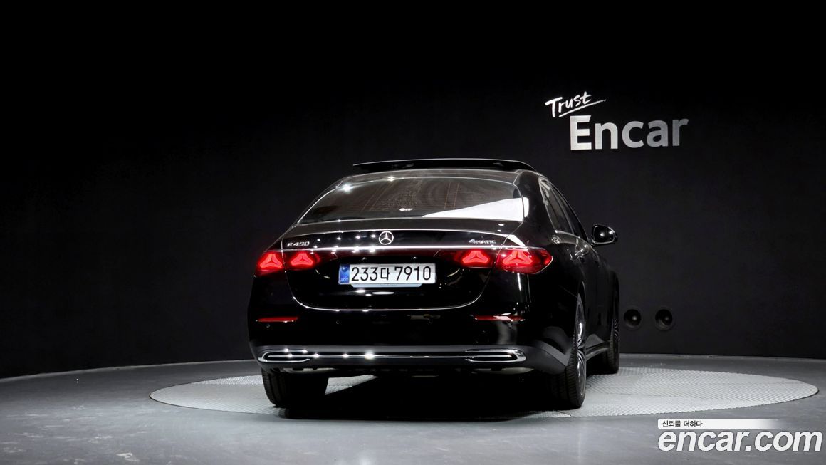 Mercedes-Benz E-Class 2025