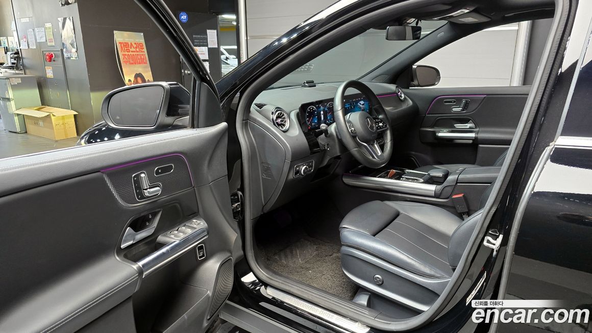 Mercedes-Benz GLA-Class 2021