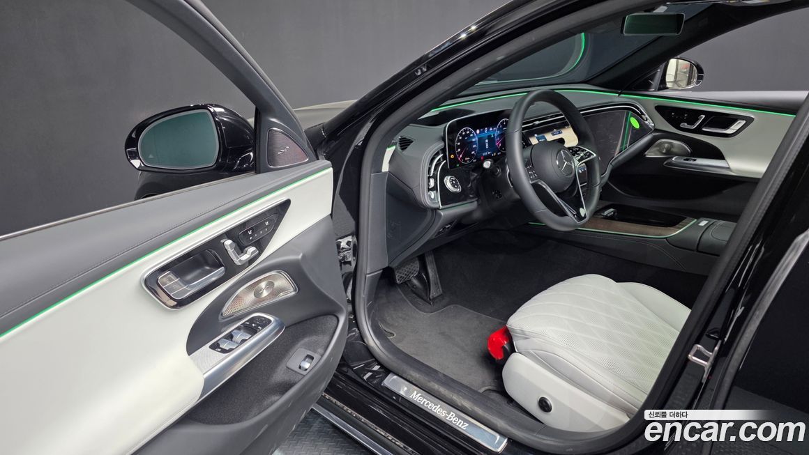 Mercedes-Benz E-Class 2025