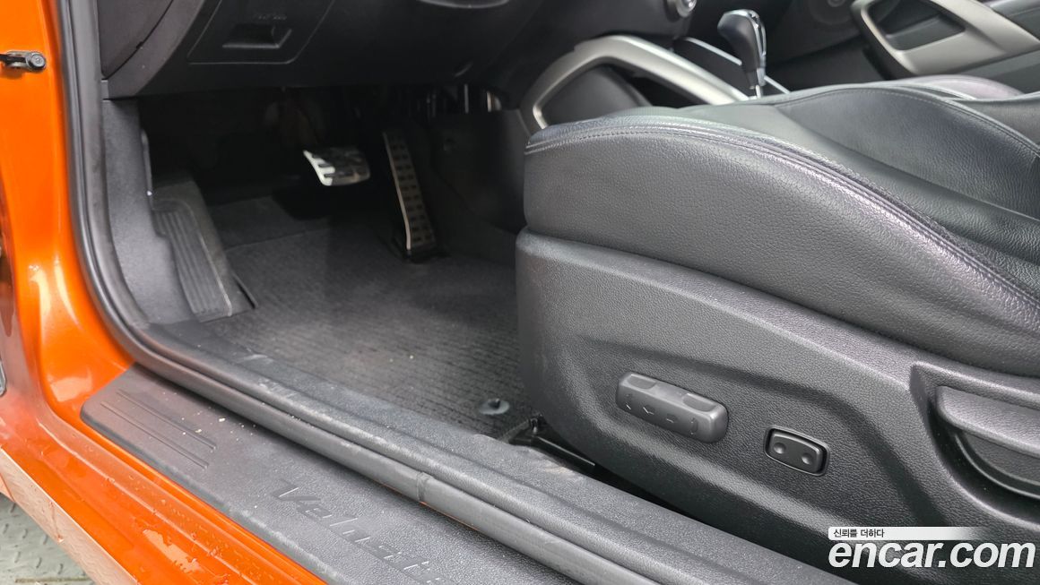 Hyundai Veloster 2012