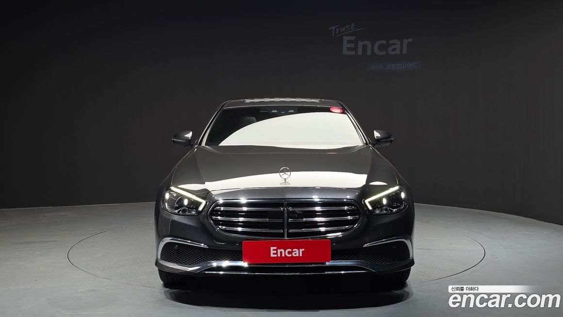 Mercedes-Benz E-Class 2021