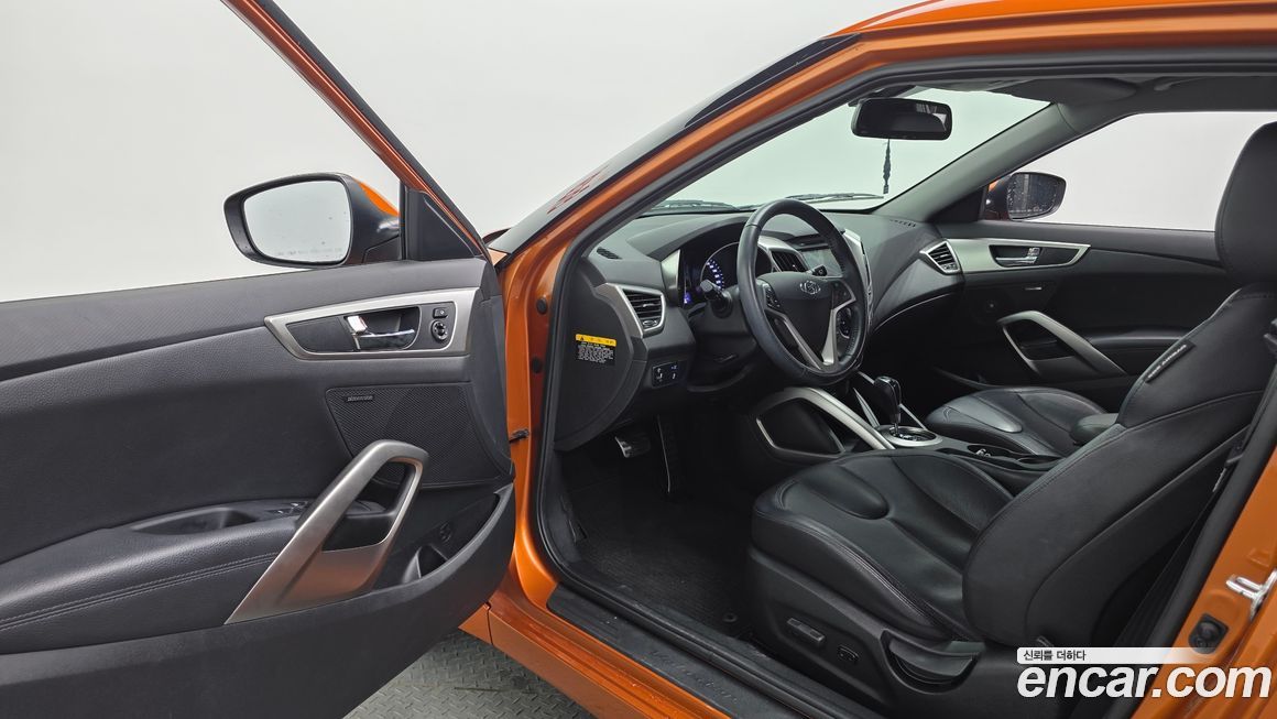 Hyundai Veloster 2012