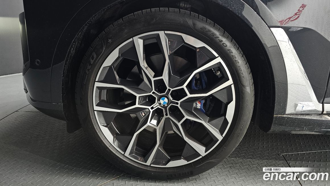 BMW X7 2025