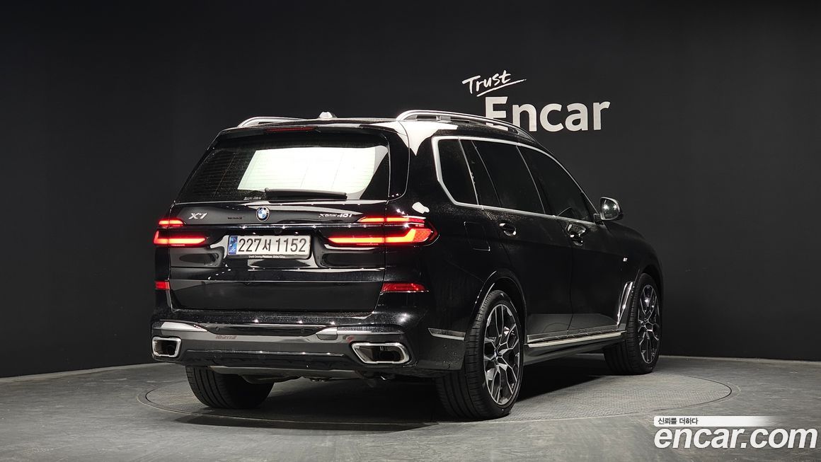 BMW X7 2025
