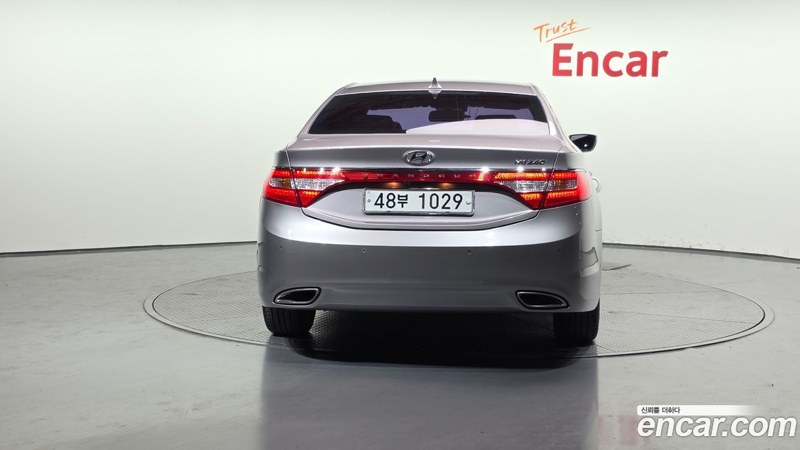 Hyundai Grandeur 2012