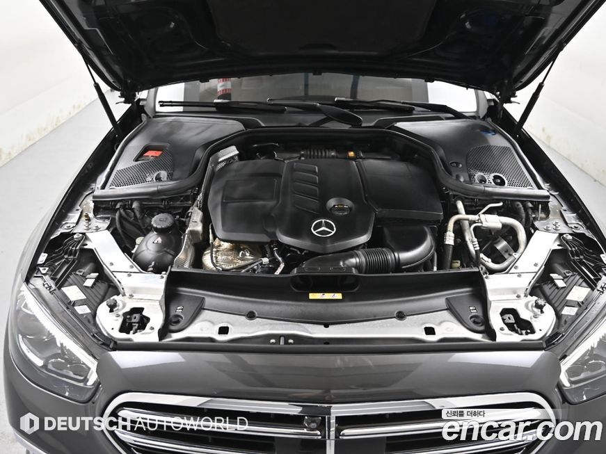 Mercedes-Benz E-Class 2021