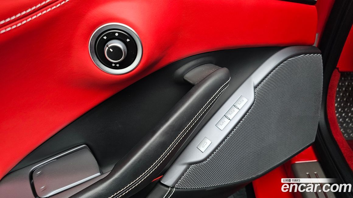 Ferrari Portofino 2019