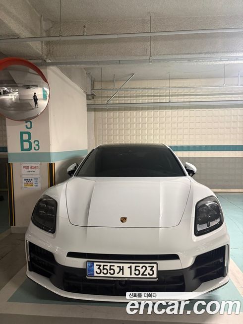 Porsche Panamera 2024