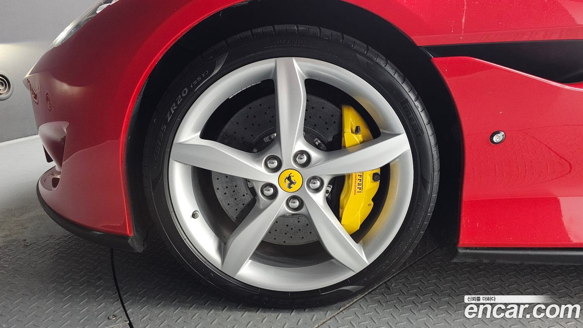 Ferrari Portofino 2019