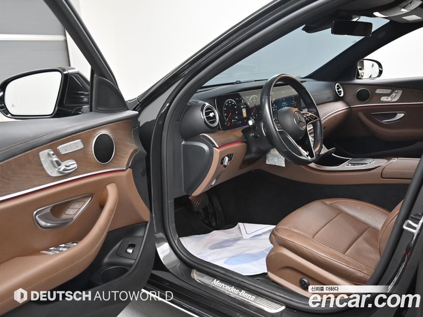 Mercedes-Benz E-Class 2021