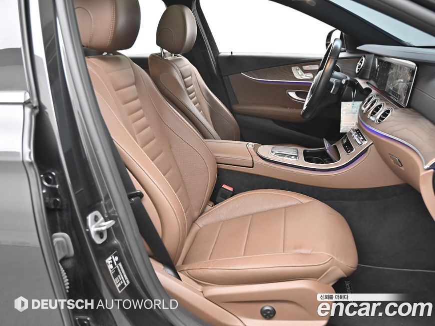 Mercedes-Benz E-Class 2021